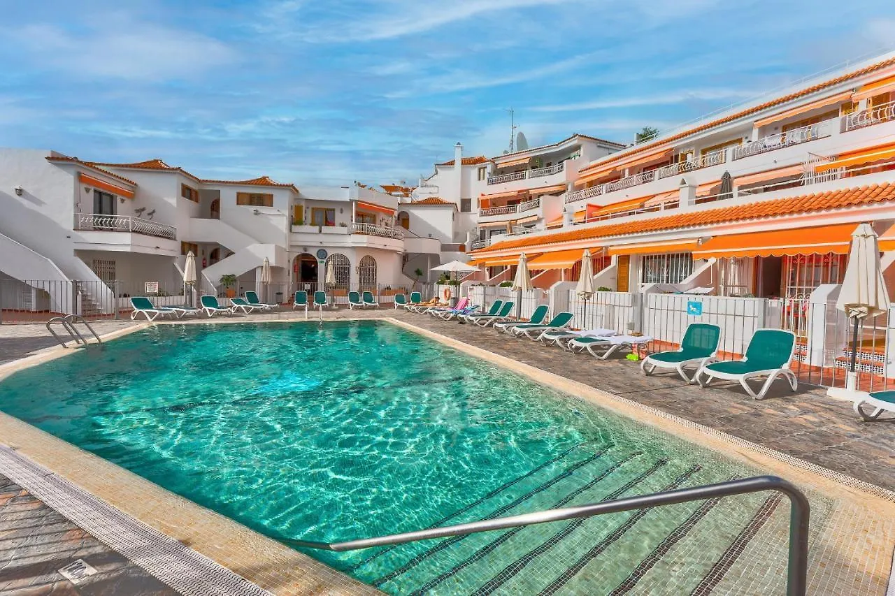 Apartment With Terrace And Pool, Los Cristianos