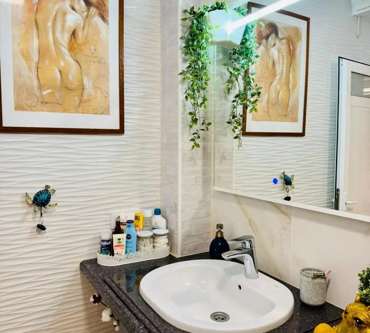 Apartment With Terrace And Pool, Los Cristianos