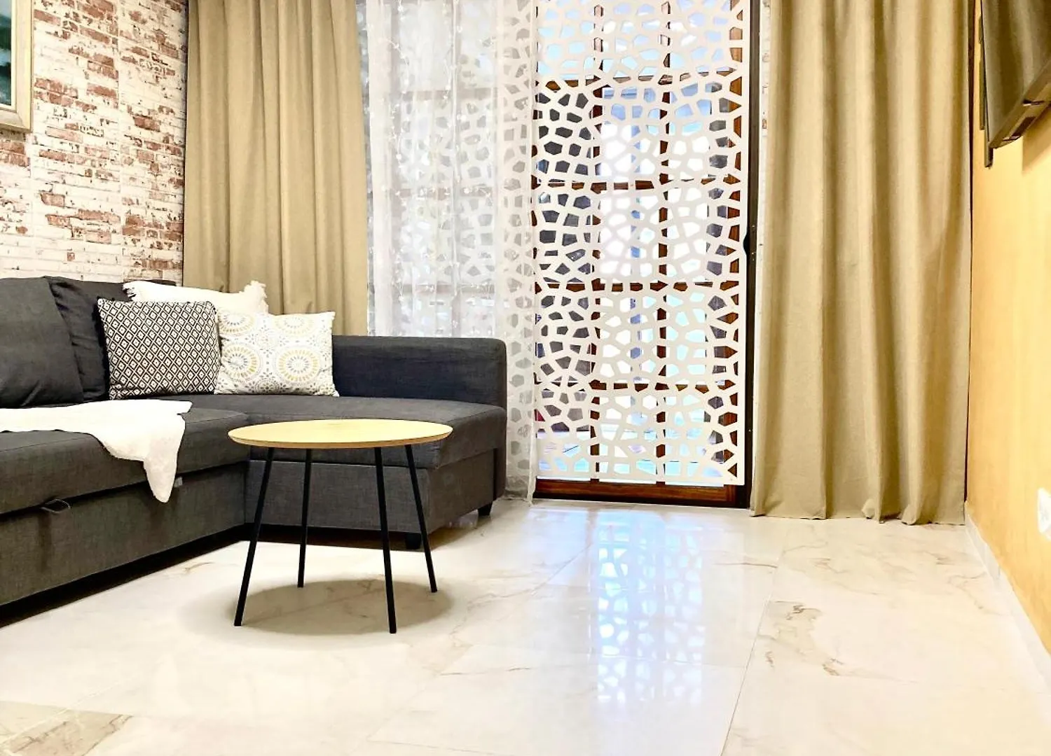 Apartment With Terrace And Pool, Los Cristianos